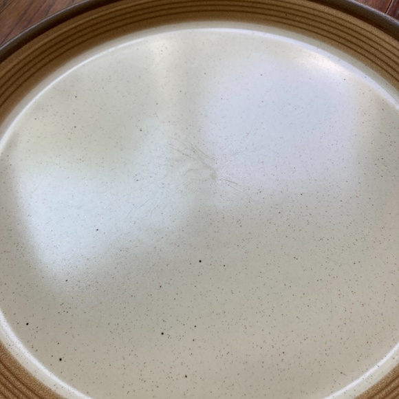 MIKASA Potters Art Buckskin Stoneware Dinner Plates - Picture 8 of 9
